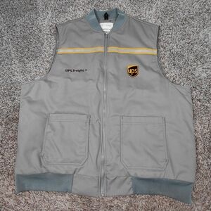 NWT UPS Freight Vest Mens XL Grey Full Zip 3M Scotchlite Insulated
